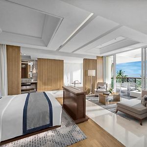 Honeymoon Suite King Bed Ocean View